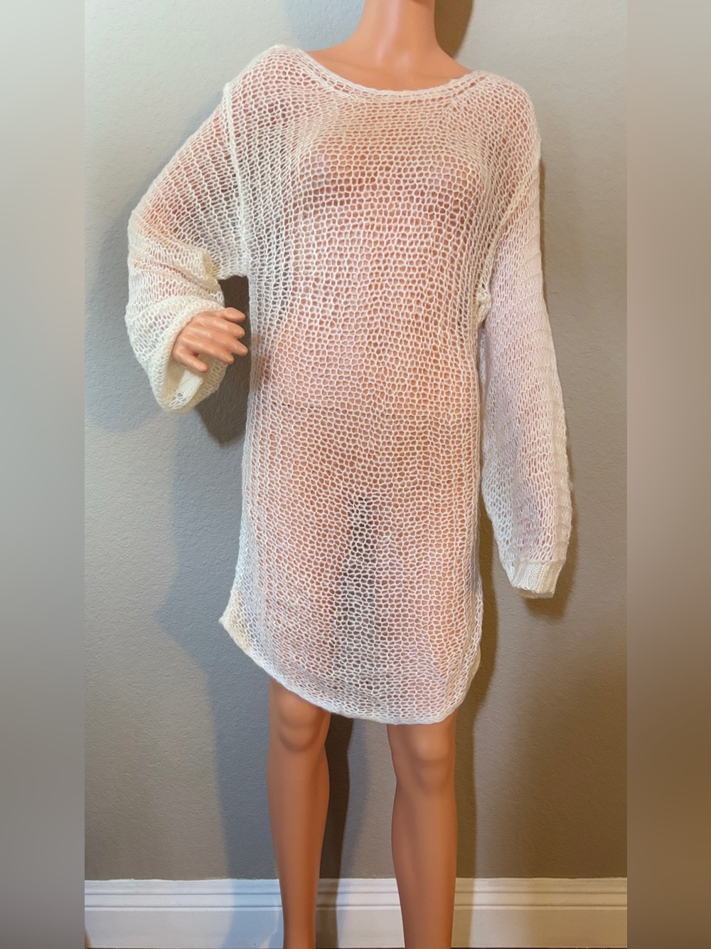 Showroom by Elena Women’s Ivory Open Knit Tunic Sweater Estimated S